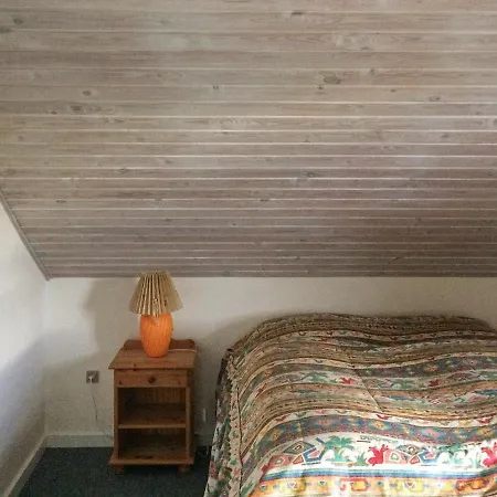 Semesterbostad Six-bedroom Holiday In