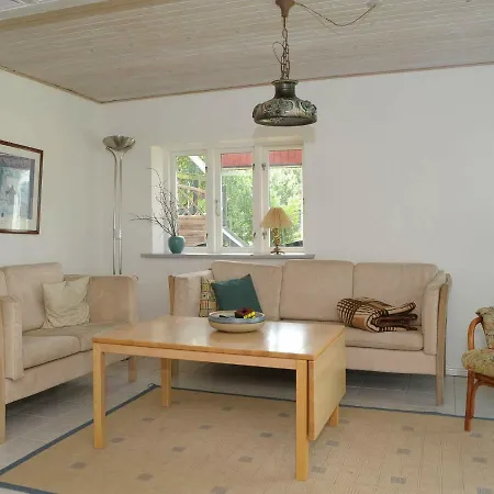 Six-bedroom Holiday In