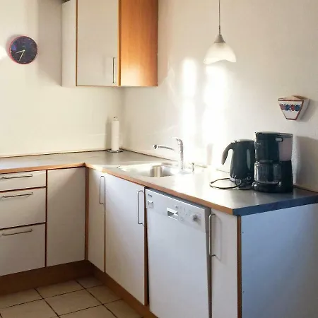Semesterbostad Six-bedroom Holiday In